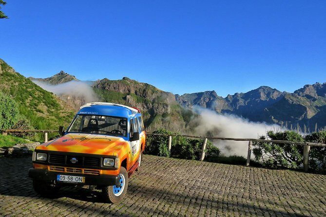 4x4 Journey Through Cabo Girao - Wine tasting session: the calm finish after all that cliff time