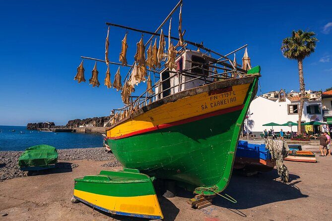 A great tuk-tuk adventure Tour at Cabo Girão - Skywalk - Tips to get the most from Cabo Girão and Cámara de Lobos