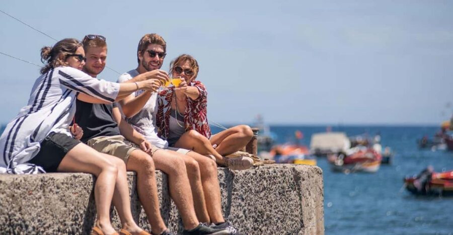 Bar hopping Tour & Poncha Workshop - Funchal - The beer stop: three artisanal brews with local ingredients