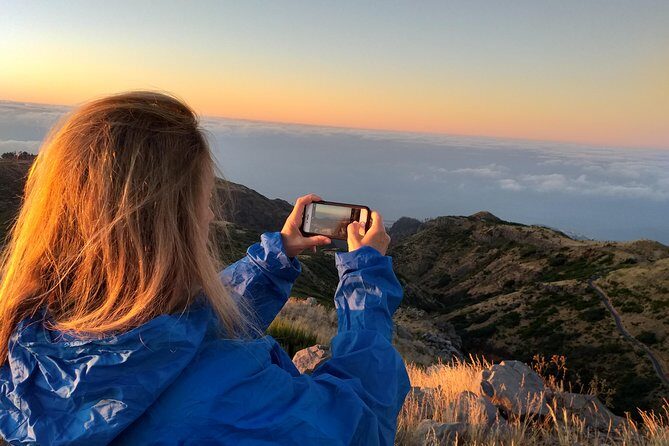 Best Sunrise (Private Tour) - Stop 2 at Pico do Arieiro viewpoint: a second chance for the perfect angle