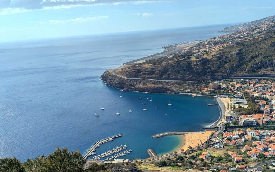 Discover Ponta de São Lourenço: Private Classic Jeep in 4h - Getting picked up: Funchal, Caniço, and a tight 4-hour plan