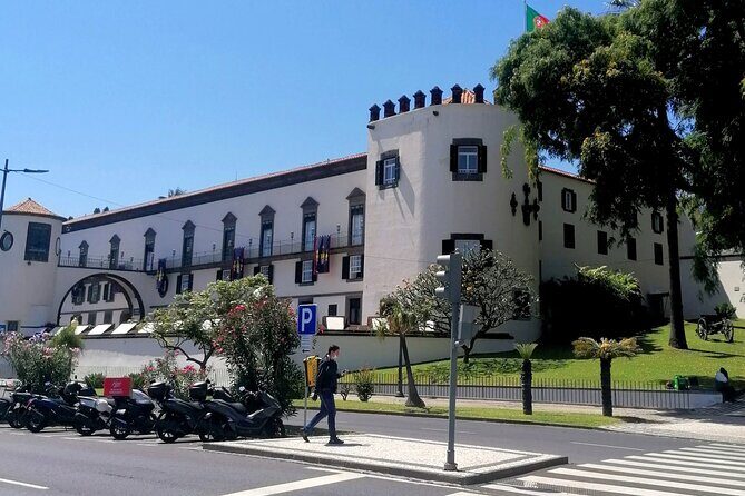 Downtown Funchal: A Self-Guided Audio Tour Through the Old City - Key highlights worth targeting on this walk