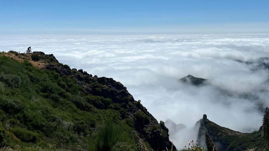 East Side of Madeira – Elegant Alternative to 4x4 Adventures - Santana lunch and the triangular houses you’ll want to photograph twice