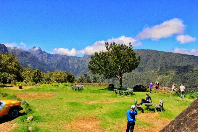Full Day Santana Wonders and Northeast 4WD Experience - Santana’s Iconic Triangular Houses (and Why This Stop Matters)