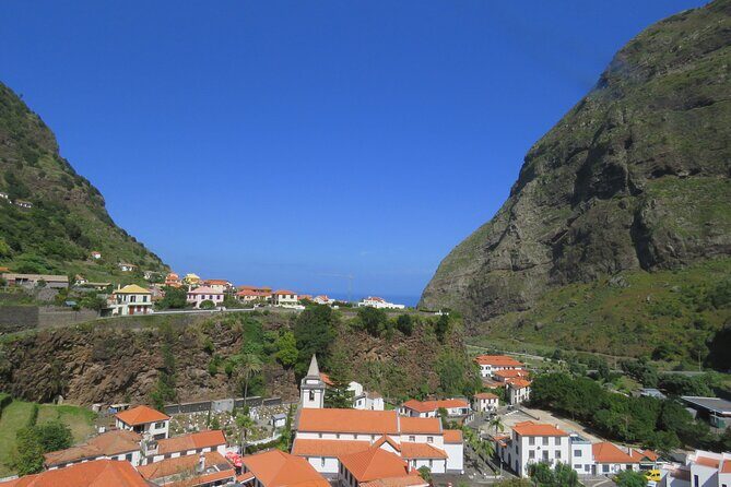Full Day Tour in 4x4 Jeep to Porto Moniz and Fanal - Porto Moniz: Natural Swimming Pools and the Best Cooling-Off Moment