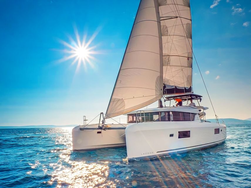 Funchal Bay: Dolphin & Whale Watch Luxury Catamaran Cruise - Stepping onto Atlantic Pearl at Marina Nova do Funchal