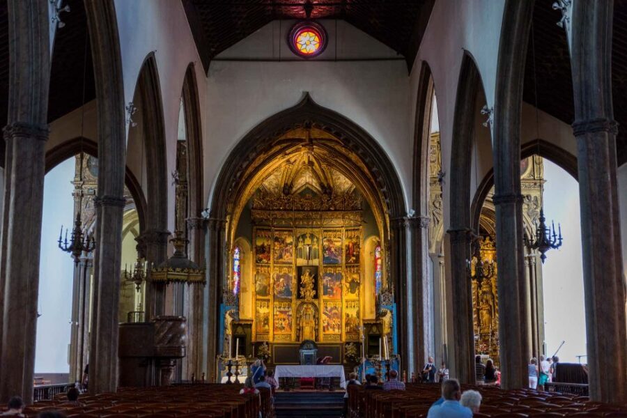 Funchal: City Highlights Tuk-Tuk Tour - Quinta Vigia’s Pink Mansion and the Cathedral Moment