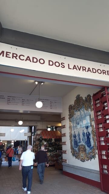 Funchal: famous places and magical corners. - Lavradores Market: see Madeira life up close