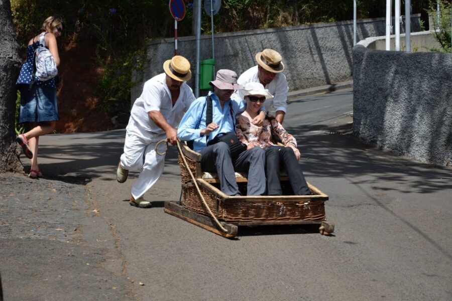 Funchal: Monte Tropical Garden & Toboggan Ride by Tuk Tuk - Getting back down: how the tour protects your time in Funchal