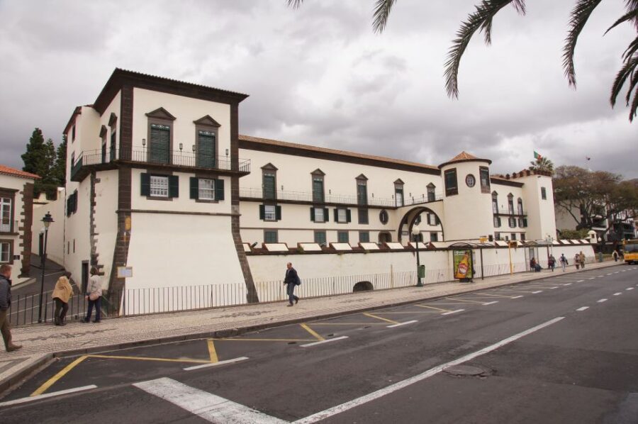 Funchal: Private Guided Walking Tour - Mercado dos Lavradores: where Madeira’s food story starts