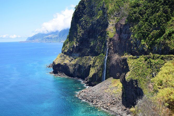 Go West - The most popular tour - Stop 5: Porto Moniz natural pools—where weather matters most