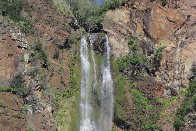 Guided Exploration of Southwest Madeira in a 4x4 - Paul do Mar and Jardim do Mar: fishing-coast calm on the west