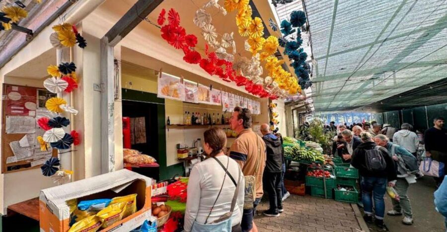 Half-Day Country Market Tour on Madeira Island - Santa Cruz Market and the Sea-Breeze Promenade in 25 Minutes