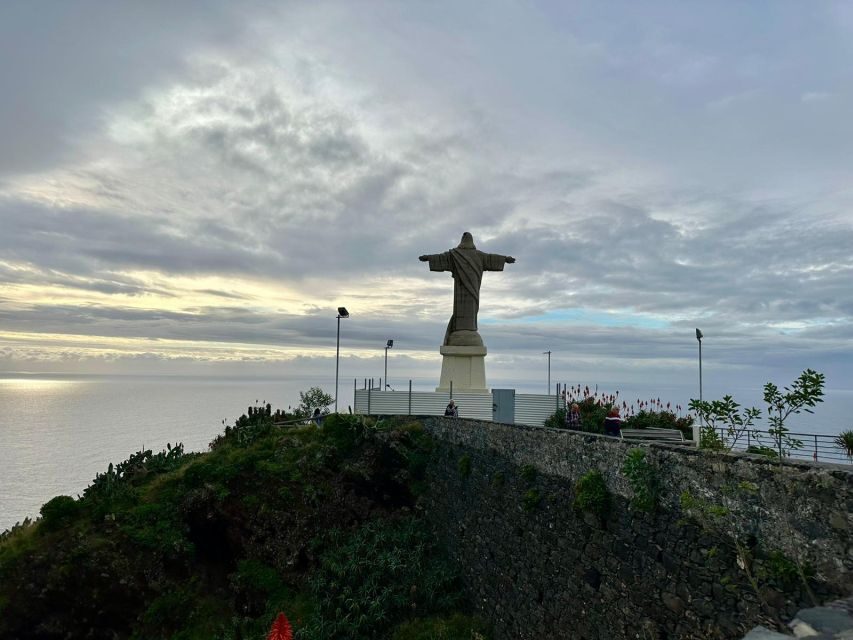 Half-Day Country Market Tour on Madeira Island - Ponta do Garajau and Cristo Rei: A Short Stop That Delivers Big Views