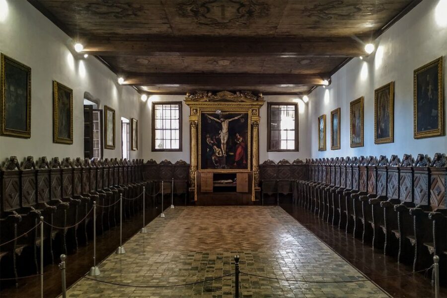 Hidden Funchal: Stories & Secrets Tour - How long it really takes: 2 hours, small groups, and no feeling of being herded