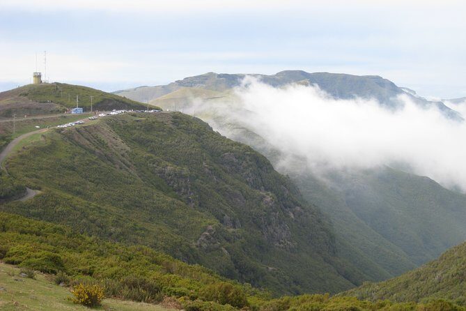 Lakes of Madeira- Alecrim Full day walk - How the trail moves: levadas, grades, and scramble-ready moments