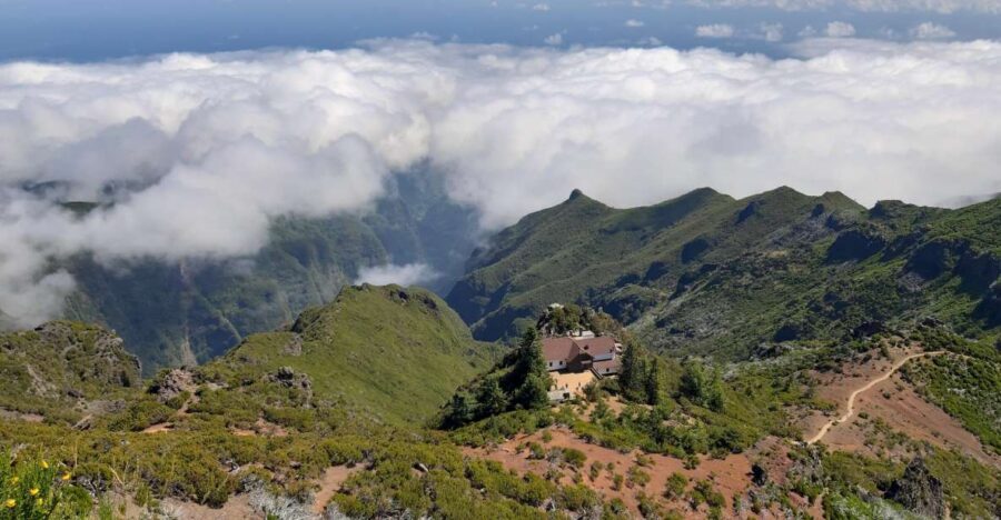 Madeira: Private Guided Achadas Teixeira - Pico Ruivo PR1.1 - Why the Pico Ruivo Trek Feels Different From a Regular Hike