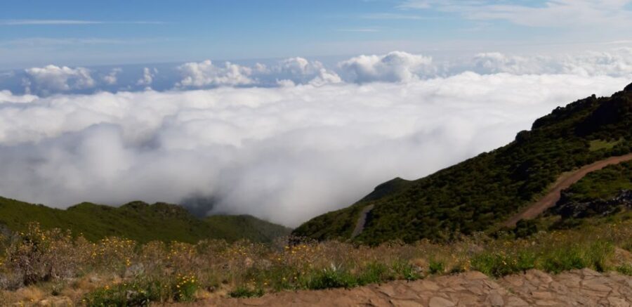 Madeira: Private Guided Achadas Teixeira - Pico Ruivo PR1.1 - Entering the Trailhead Flow: Pickup, Timing, and First Views