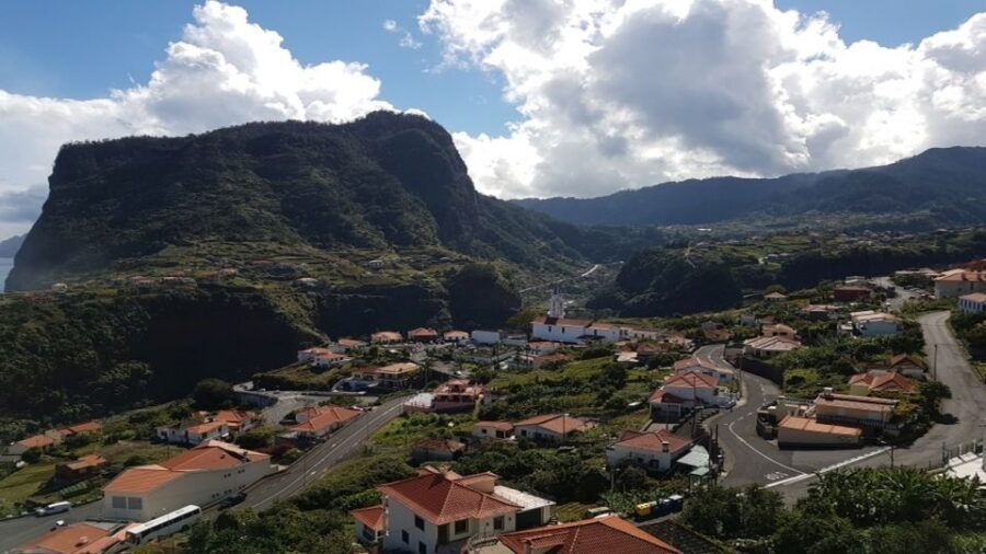 Madeira: Private Half-Day North East Island Tour - Faial viewpoint and Penha de Águia: the view that makes the rest click