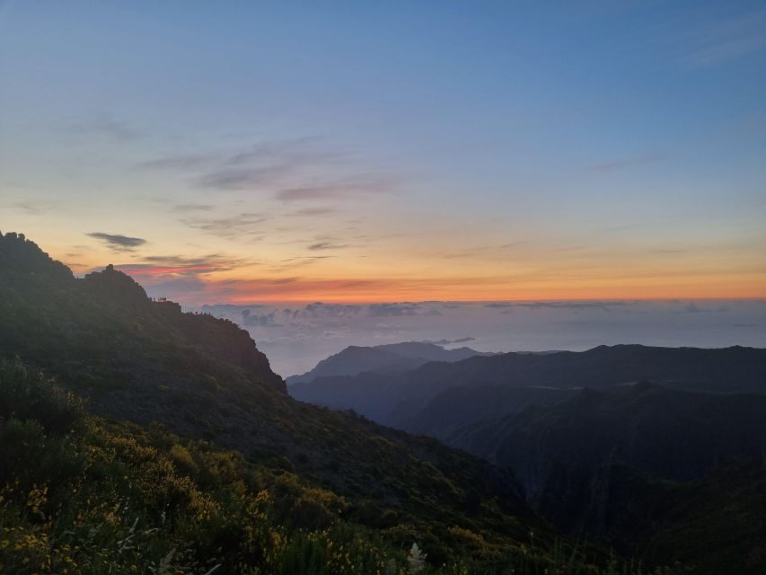 Madeira : Santana, Pico Arieiro, walk full day 4x4 Jeep tour - Transportation comfort: how the 4x4 style changes the day