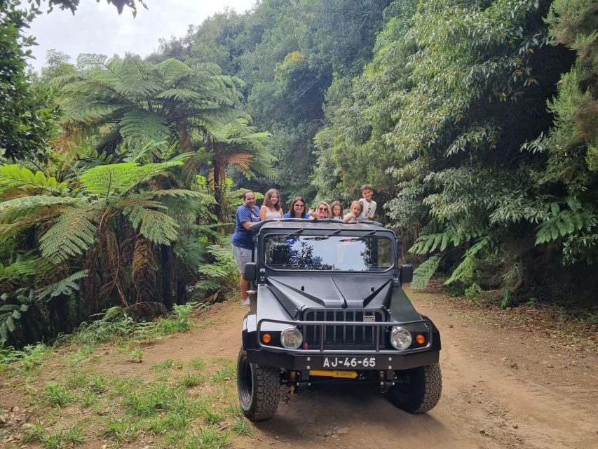 Madeira : Santana, Pico Arieiro, walk full day 4x4 Jeep tour - Entering the day: 4x4 pickup from Caniço, Câmara de Lobos, or Funchal