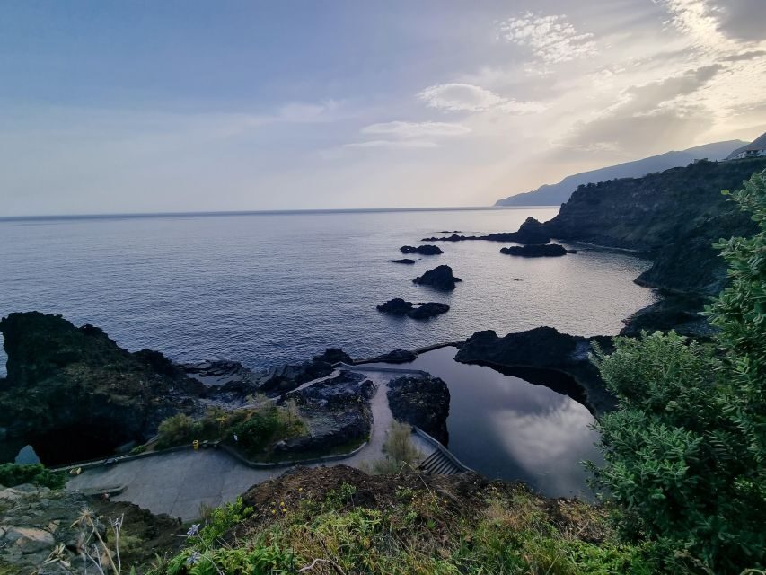 Madeira : SkyWalk, Fanal, Natural Pools 4x4 Jeep Tour - São Vicente and the return to Funchal: waterfalls, viewpoints, and village roads