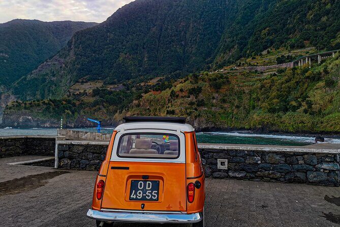 Oldtimer Sightseeing Tour in the West and Northwest - A Classic Oldtimer Day Across Madeira’s West and Northwest
