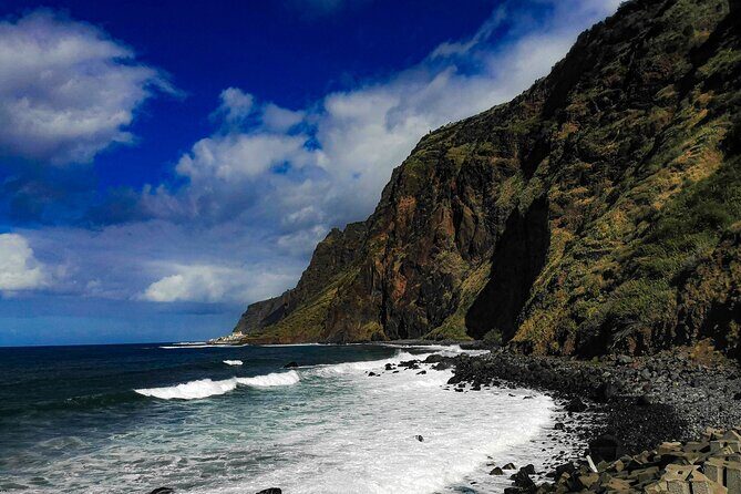 Oldtimer Sightseeing Tour in the West and Northwest - Driving the Old Roads to Ribeira Brava: The In-Between Moments Matter