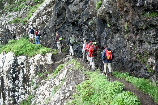 Pico do Arieiro - Pico Ruivo - Achada do Teixeira Walk - Moving toward Pico Ruivo: steady effort and pitch-black tunnels