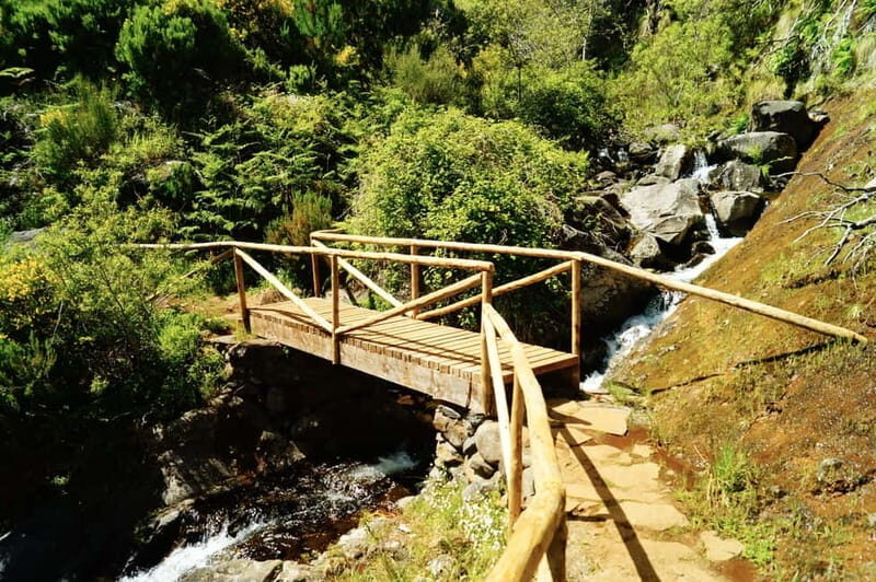 Pico do Arieiro - Stairway to Heaven Hike - Sunrise Option - Sunrise option: the early start and the little comforts