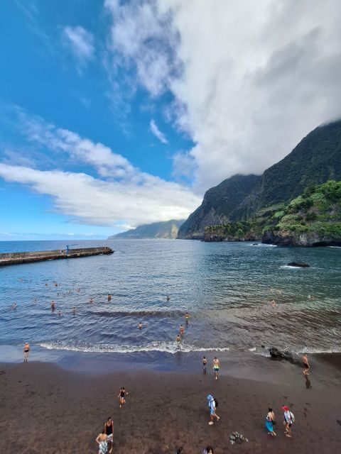 Private Madeira Highlights Full Day Tour - Porto Moniz natural swimming pools: the stop that turns into a highlight