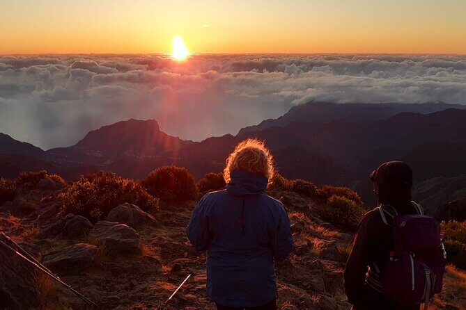 Private Sunrise Pico do Areeiro Half Day with easy levada walk - PR11 Vereda dos Balcões: the easy levada walk with real views