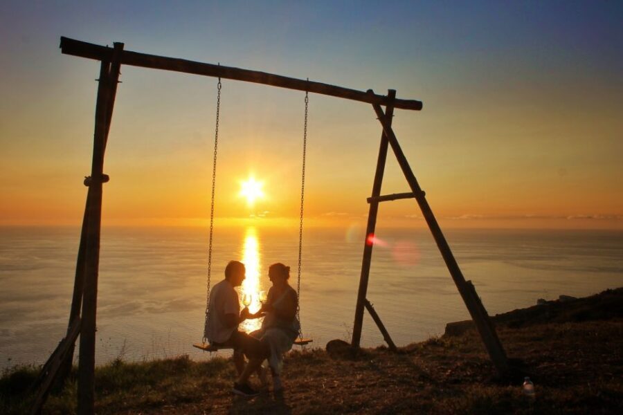 Private Swing Special place w/ Wine and Fruits 4x4 jipe tour - Pickup Around Funchal and Caniço: Easy Start, Less Stress
