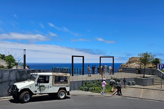 Private Tour on Madeira Island (max 6 people) - Câmara de Lobos Bay: A Sunny Break with Churchill Connections