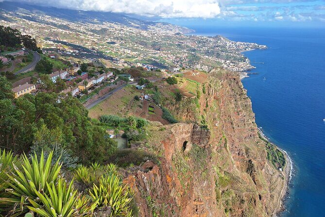 Private Tour Skywalk and Valley of the Nuns - Cabo Girao Skywalk: that glass-floor cliff feeling, 580 meters up