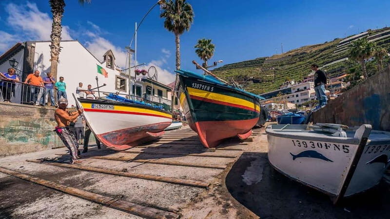Private Vespa Tour Funchal & Câmara Lobos (3hrs) - Zona Velha in Funchal: Old Streets and Real-World Context