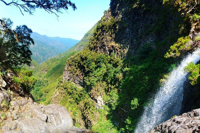 Rabaçal - Levada das 25 Fontes - Guides and group energy: why names matter here